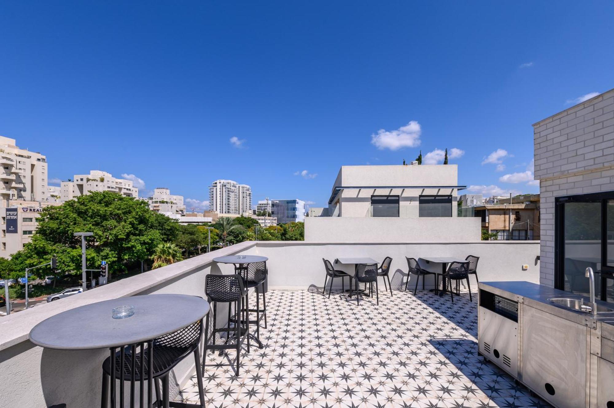Rokah Luxury Villa At Ramat Hahayal テル・アビブ エクステリア 写真