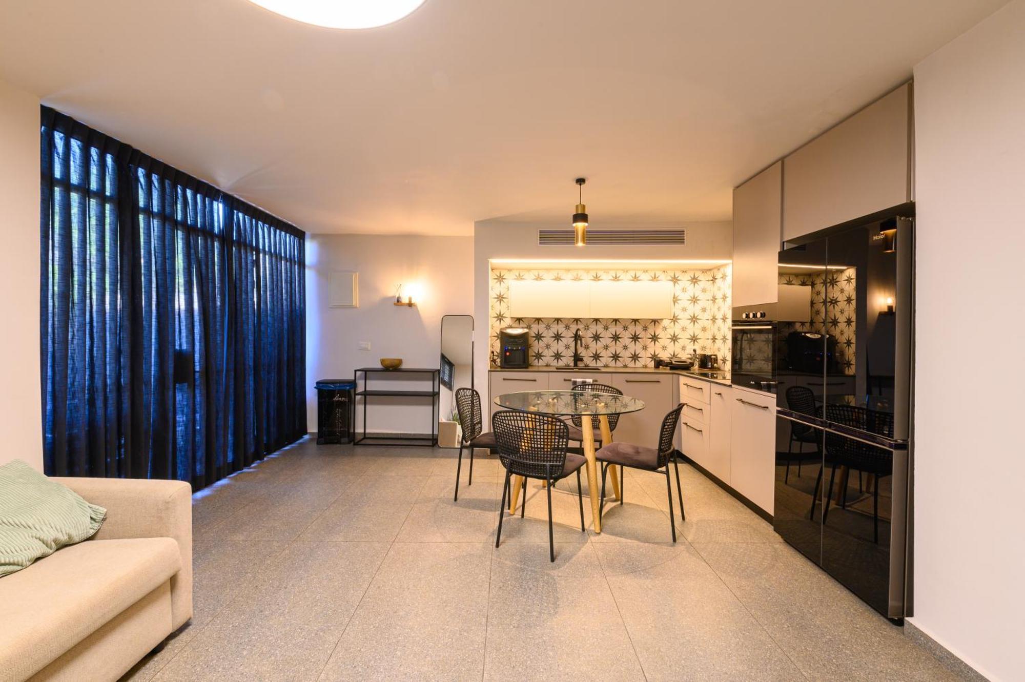 Rokah Luxury Villa At Ramat Hahayal テル・アビブ 部屋 写真