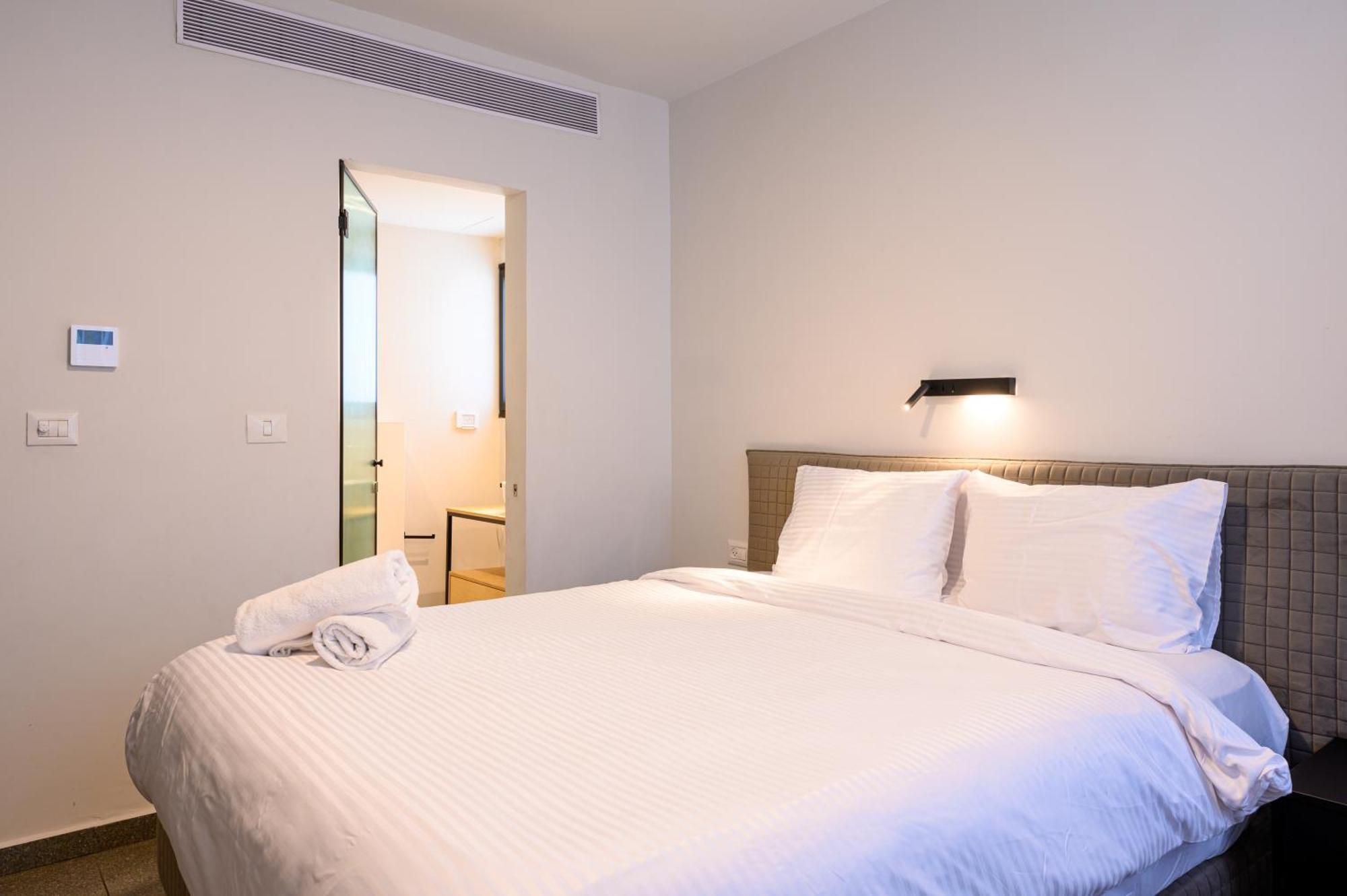 Rokah Luxury Villa At Ramat Hahayal テル・アビブ 部屋 写真
