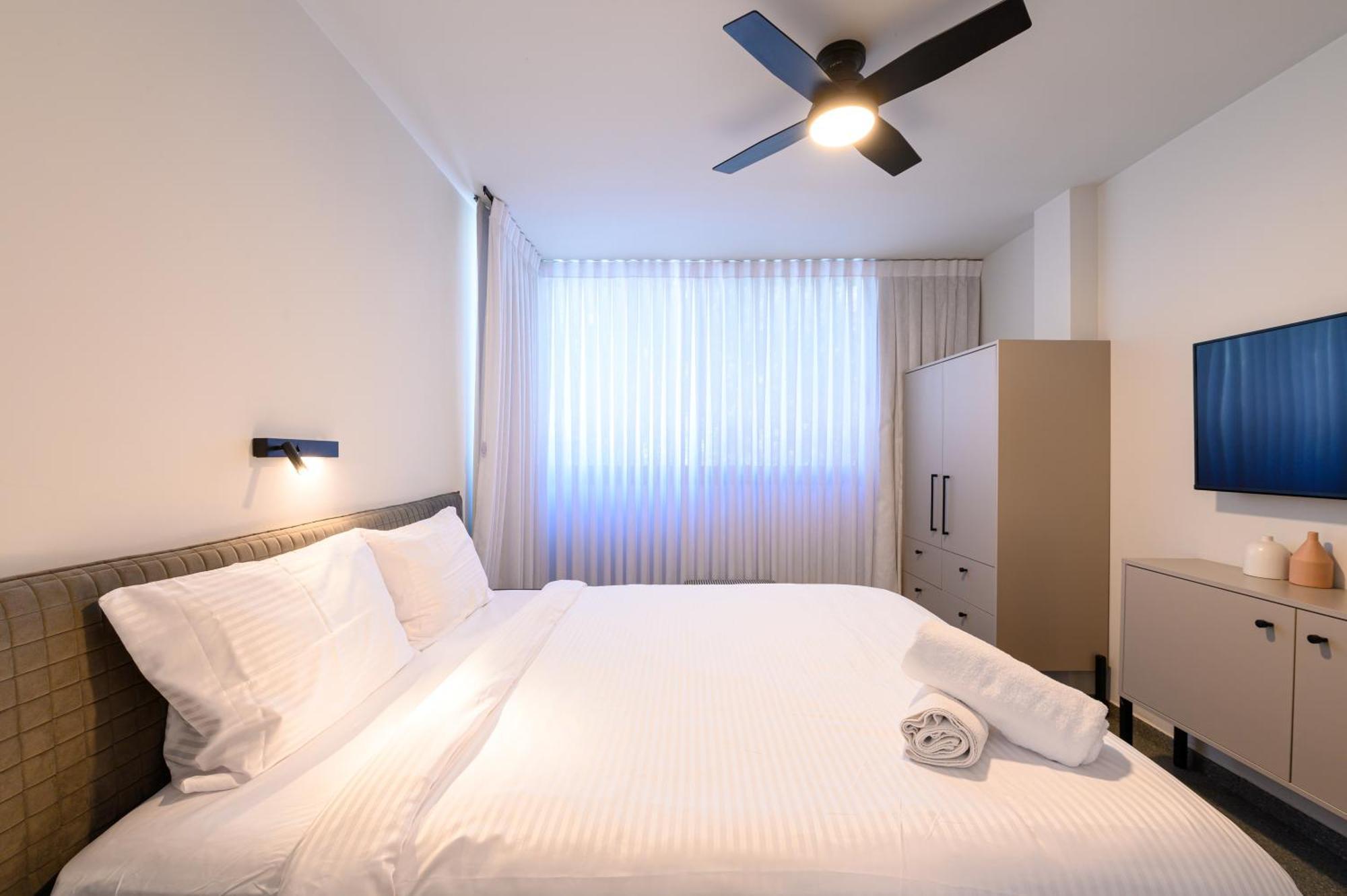 Rokah Luxury Villa At Ramat Hahayal テル・アビブ 部屋 写真